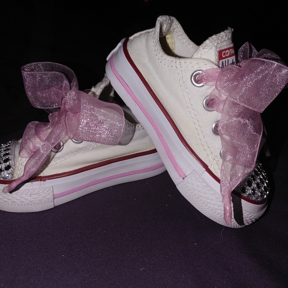 Custom binged converse valentine edirion